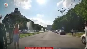 VIDEO Șoferul haotic în București, căutat de Poliție după incidentul de pe trecerea de pietoni